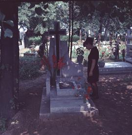 Grób na cmentarzu