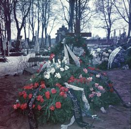 Grób na cmentarzu