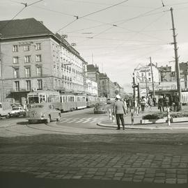 Skrzyżowanie ulicy Świerczewskiego z Świdnicką