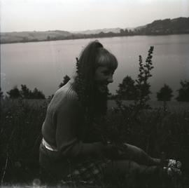 Kobieta nad jeziorem, Szwajcaria Kaszubska