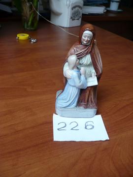 Figura św. Anny z klęczącą Marią