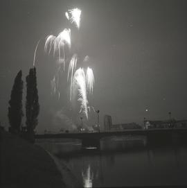 Pokaz sztucznych ogni nad Odrą na zakończenie XII Dni Wrocławia