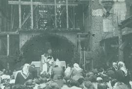 Nabożeństwo w kościele św. Wojciecha w latach 50-tych