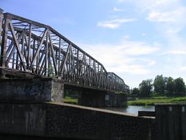 Most kolejowy na Odrze