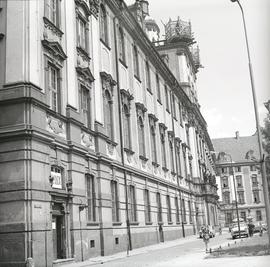 Gmach główny Uniwersytetu Wrocławskiego oraz pl. Uniwersytecki we Wrocławiu