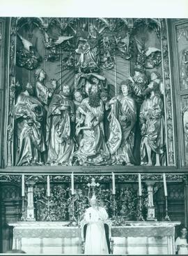 Jan Paweł II w kościele mariackim w Krakowie
