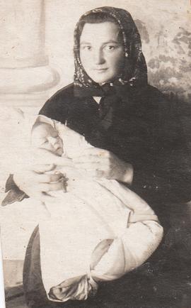 Maria Krupicka z synem w Kazachstanie