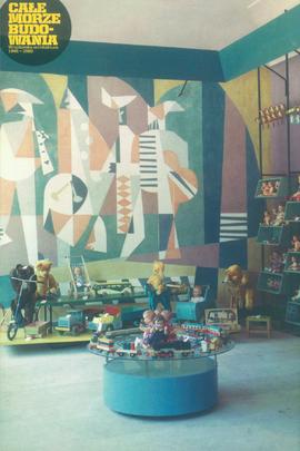 Wnętrze sklepu z zabawkami: Całe Morze Budowania: wrocławska architektura 1945-1989: wystawa