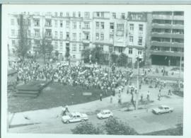 Demonstracja 1 maja 1983 r. na placu Grunwaldzkim