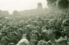 Tłumy na spotkaniu z Lechem Wałęsą