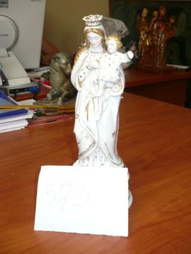 Figurka Matki Boskiej z Dzieciątkiem na ręku