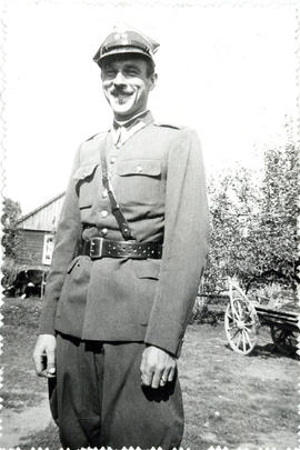 Porucznik Chołociński przed wyjazdem na front