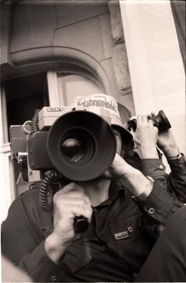 Operator kamery na spotkaniu z Lechem Wałęsą