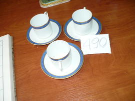 3 filiżanki ze spodeczkami do kawy