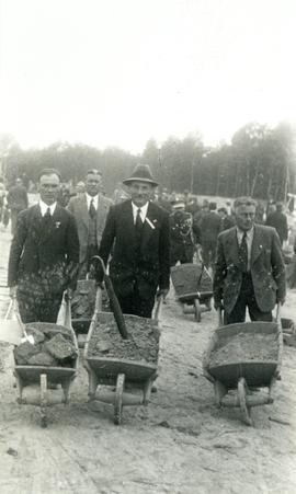 Budowa kopca Marszałka Polski Józefa Piłsudskiego