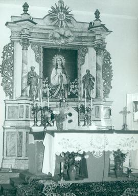 Ołtarz w kościele w Marszowicach