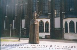 Pomnik Kardynała Bolesława Kominka