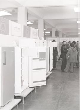 Goście na otwarciu wystawy sprzętu - jubileusz 25-lecia Polaru
